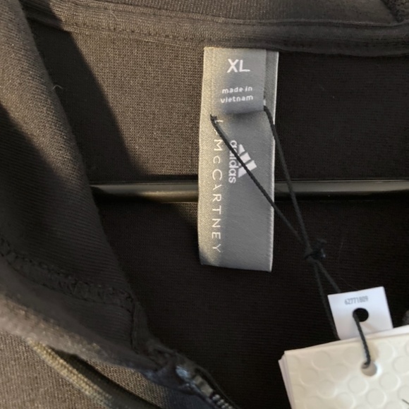 Adidas brand new sweatshirt - Picture 5 of 5